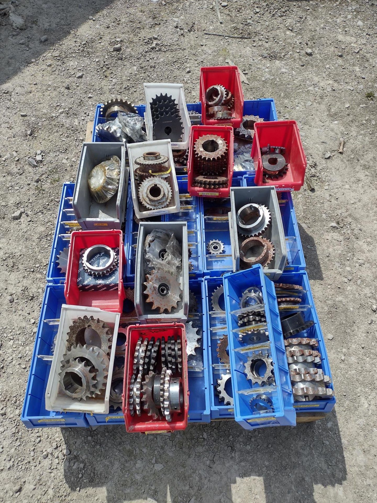 Quantity of Sprockets, including approx. Two x 11T 5/8" PITCH 10B Simplex Sprocket 20mm Bore, One - Image 2 of 2