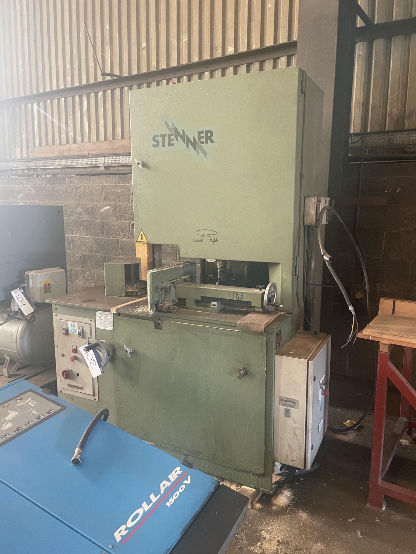 Stenner EAGLE 36 VERTICAL RESAW, serial no. 9387, lot located at Cochranes Wharf, Dockside Rd, - Bild 2 aus 8