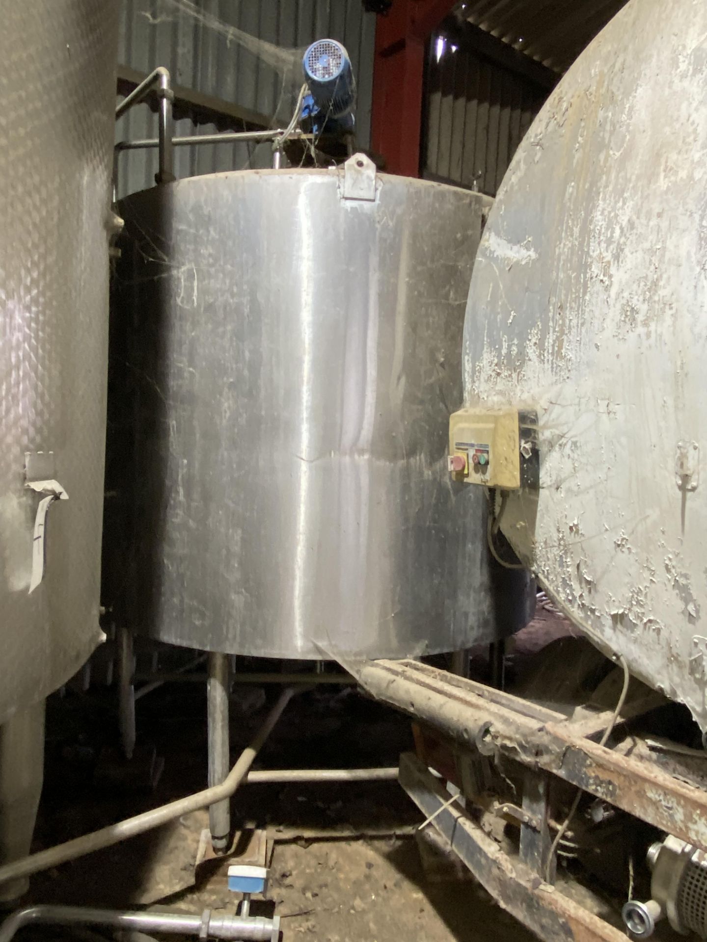 STAINLESS STEEL MIXING VESSEL, understood to be insulated, approx. 2m dia. x 1.6m deep, with - Image 3 of 4