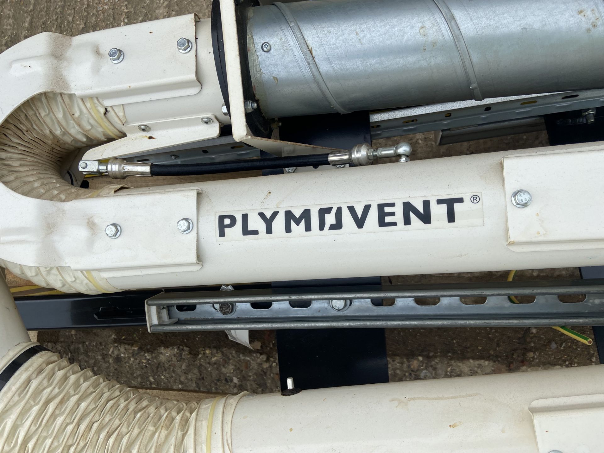 Plymovent Articulated Arm Extraction Equipment, on one pallet Please read the following important - Image 3 of 3