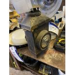 Adlake Non Sweating Lamp (please note - this lot is NOT subject to VAT on the hammer price,