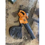 VonHaus 15/012 Portable Electric Leaf Blower, 240V (please note - this lot is NOT subject to VAT