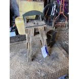 Hand Operated Wood Trimmer (please note - this lot is NOT subject to VAT on the hammer price,