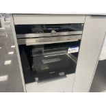 Siemens HB656GB.6B Wi-Fi Fan Oven (please note this lot is part of combination lot 53A) Please