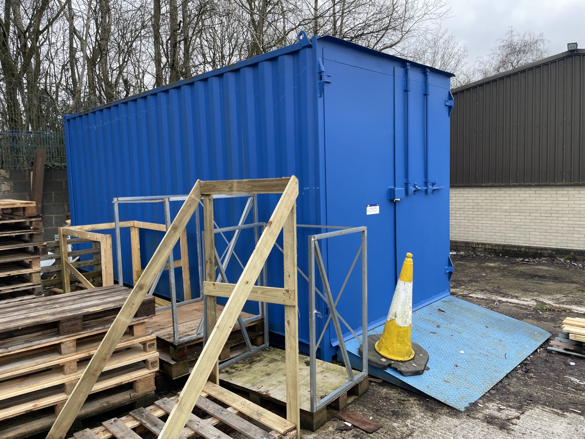 Suraloc 20ft. Shipping/ Storage Container, with fitted ramp Please read the following important