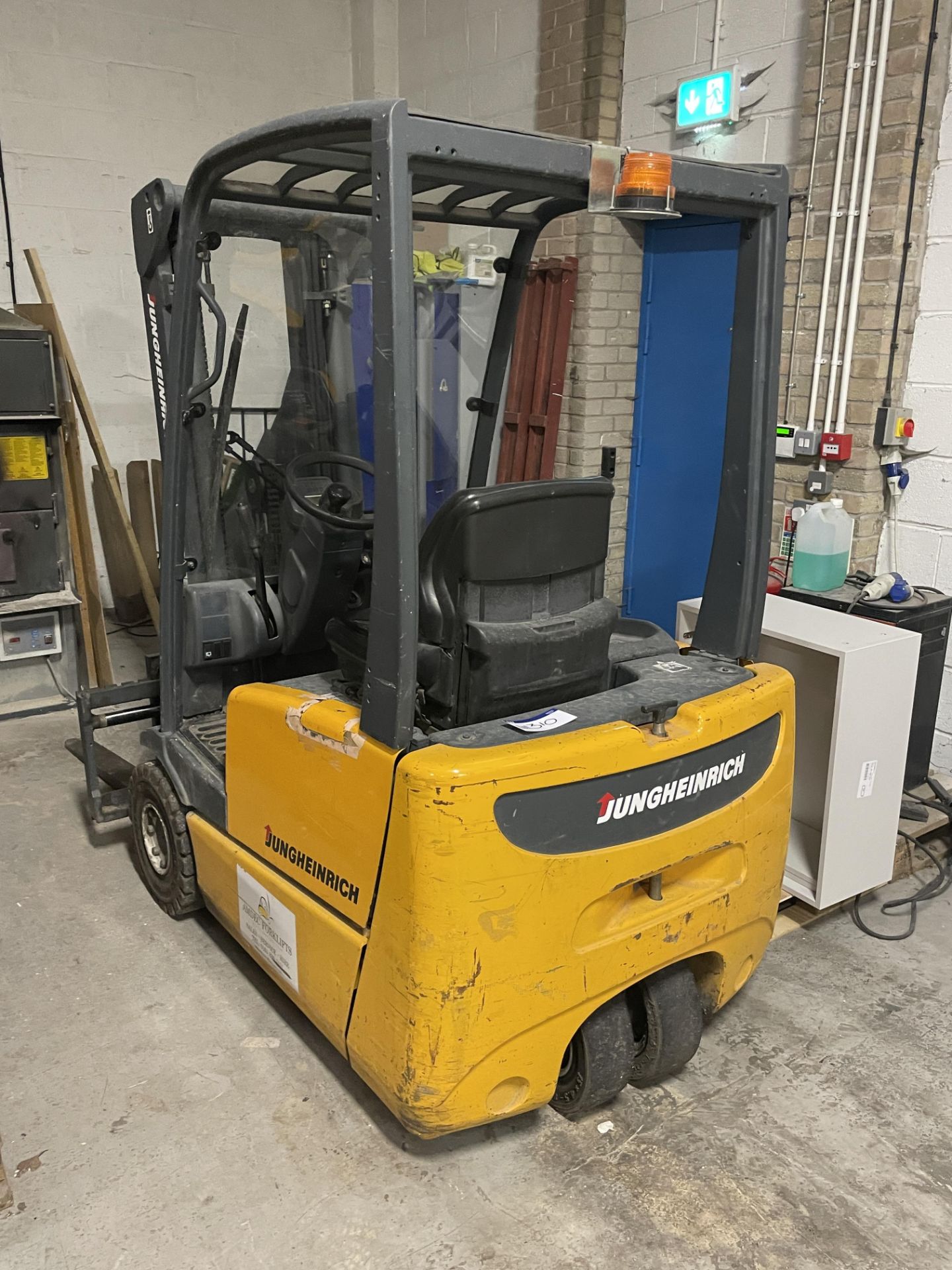 Jungheinrich/ Amdec EFG 13 1300kg cap. ELECTRIC FORK LIFT TRUCK, with BT Rolatruc RD185 battery - Image 3 of 5