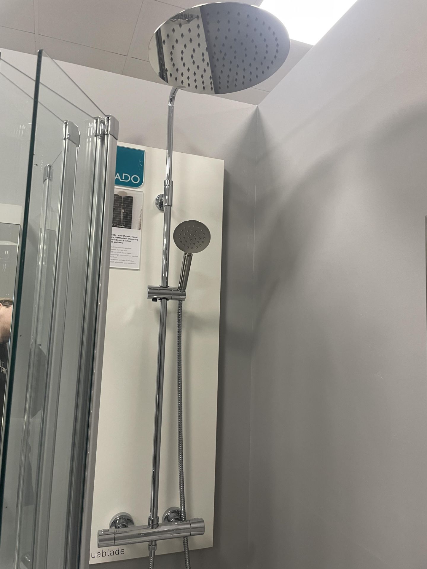Carron Quantum Duo Acrylic Bath, with bath/ shower screen, showerhead, flexible showerhead and - Image 3 of 3