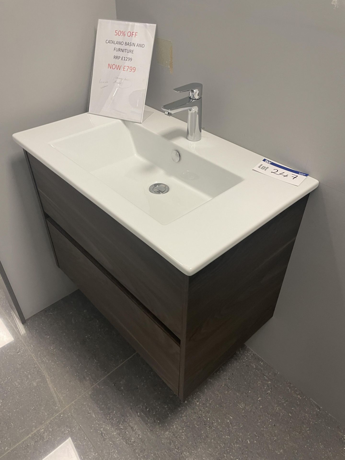 Catalano Basin Unit, with tap, approx. 800mm x 480mm Please read the following important