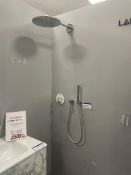 Grohe Wall Mounted Showerhead, flexible showerhead and mixer Please read the following important