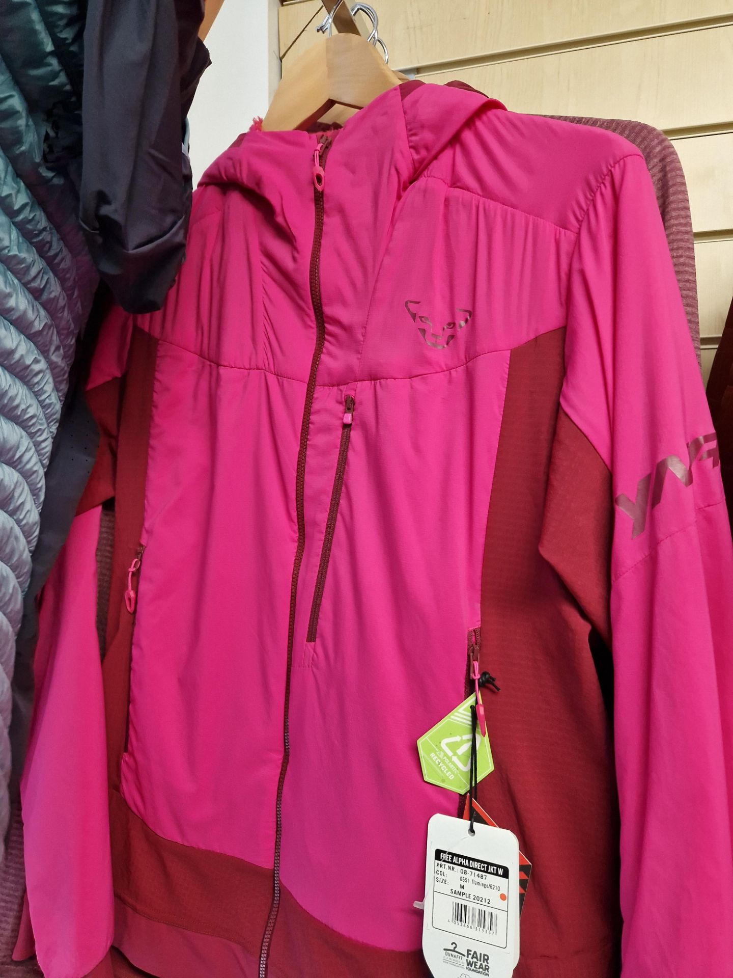 Salewa Tognazza / Fedaia / Fanes / Rolle Jackets and Hoodies, Colour: Gold / Rhodo Red / Navy / - Image 2 of 6