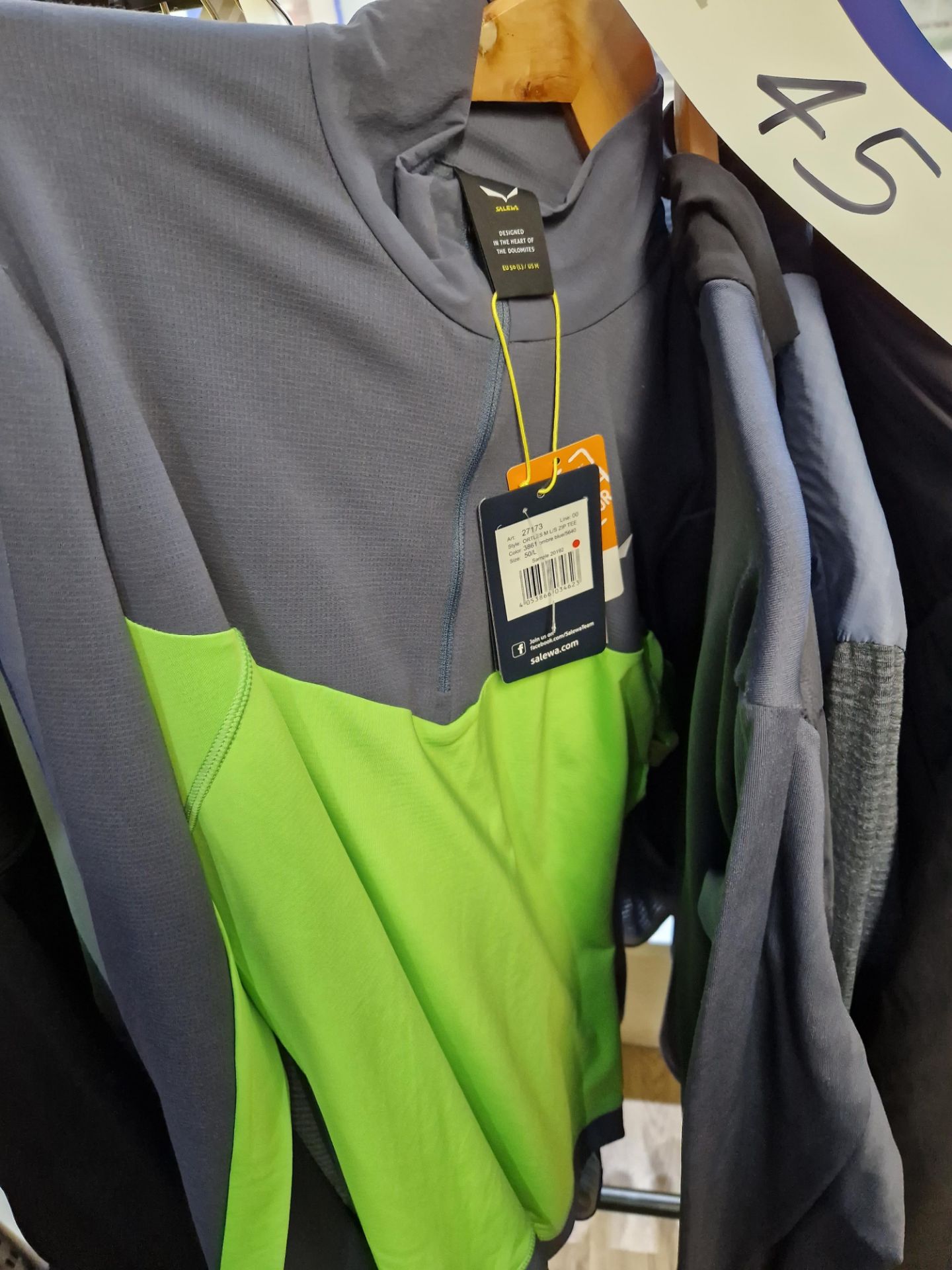 Five Salewa Pedroc / Ortles / Sella Jackets and Zip Tees, Colours: Black Out / Flint Stone, Ombre - Image 4 of 5