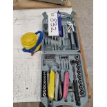 Incomplete Socket/Spanner Tool Set and Four Retractable Blades Please read the following important