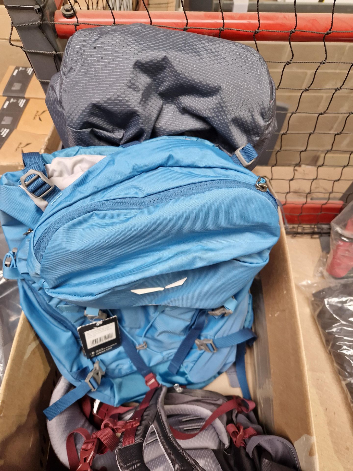 Three Salewa Trek Mate / AlpTrek Backpacks, Colours: Ombre Blue, Faience Blue, Tawny port Please - Image 2 of 3