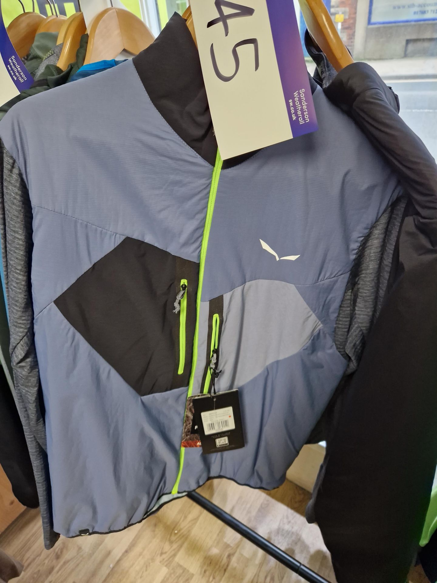 Five Salewa Pedroc / Ortles / Sella Jackets and Zip Tees, Colours: Black Out / Flint Stone, Ombre - Image 2 of 5