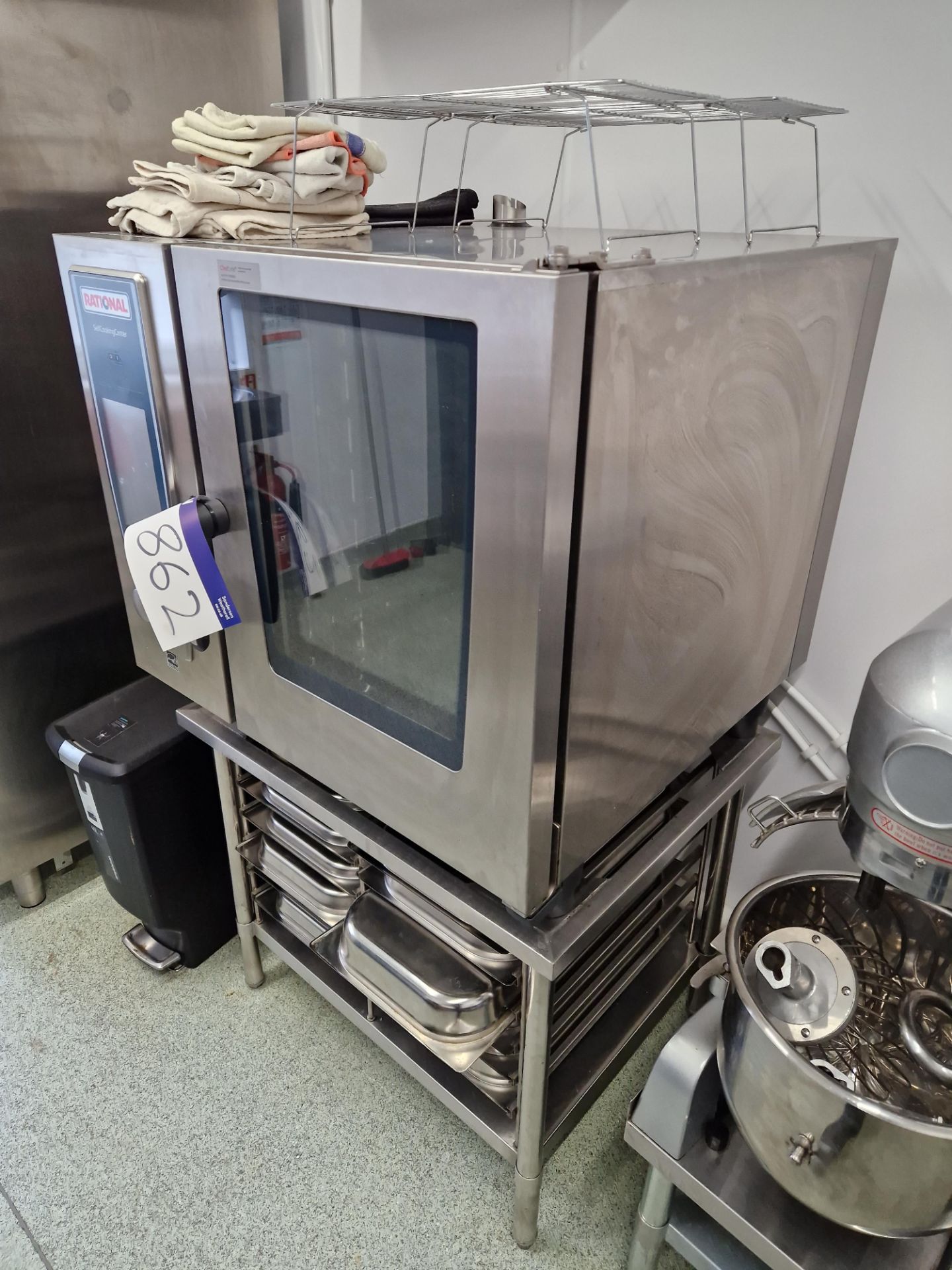 RATIONAL SCC WE 61 Combi Oven, Serial No. E61SI19012720301 with Stainless Steel 12 Section Stand ( - Image 2 of 3