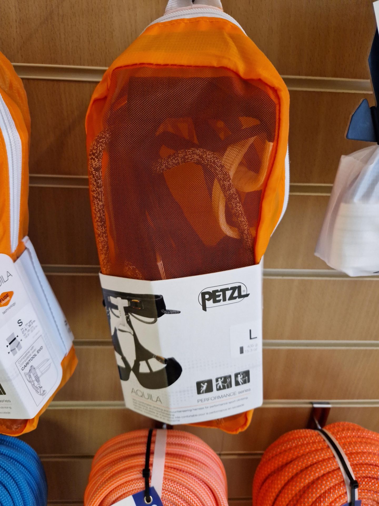 Petzl Aquila Performance Series Climbing Harness, Size: L Please read the following important - Image 2 of 2