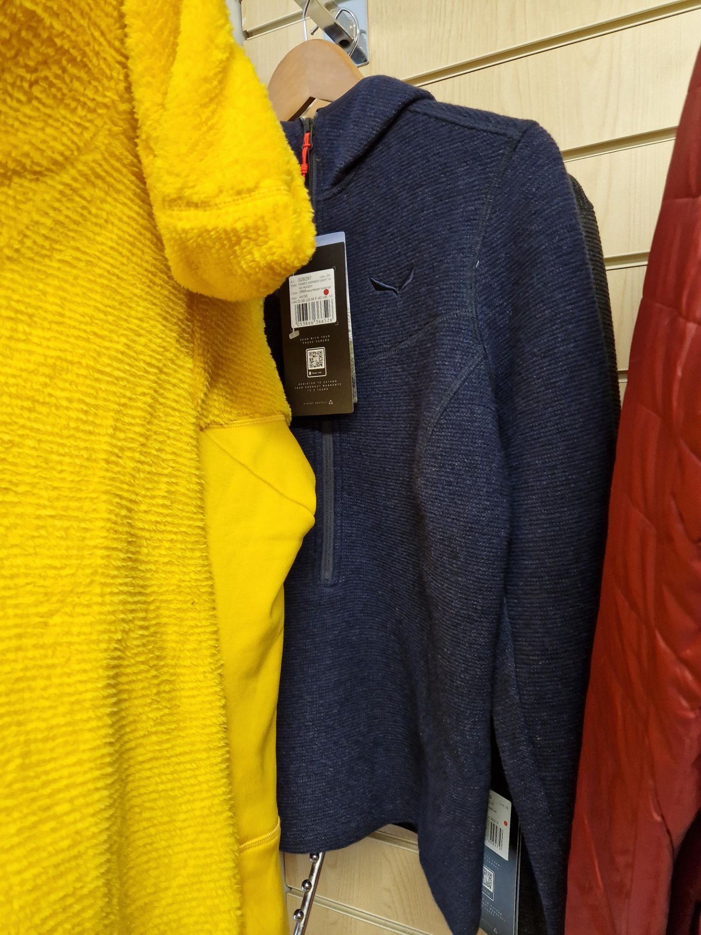 Salewa Tognazza / Fedaia / Fanes / Rolle Jackets and Hoodies, Colour: Gold / Rhodo Red / Navy / - Image 5 of 6