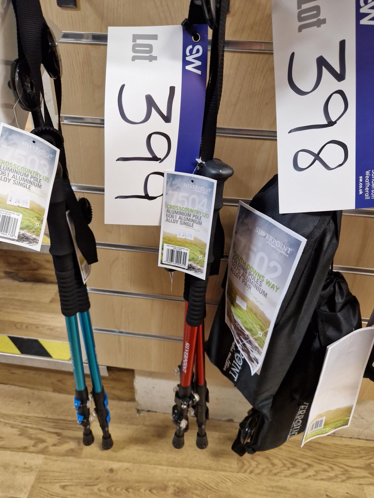 Three Silverpoint 7504 Crosscountry 120 Aluminium Trekking Poles Please read the following important