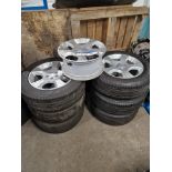 Seven Land Rover 5 Spoke 18" Alloy Wheels with Part Worn Tyres Please read the following important