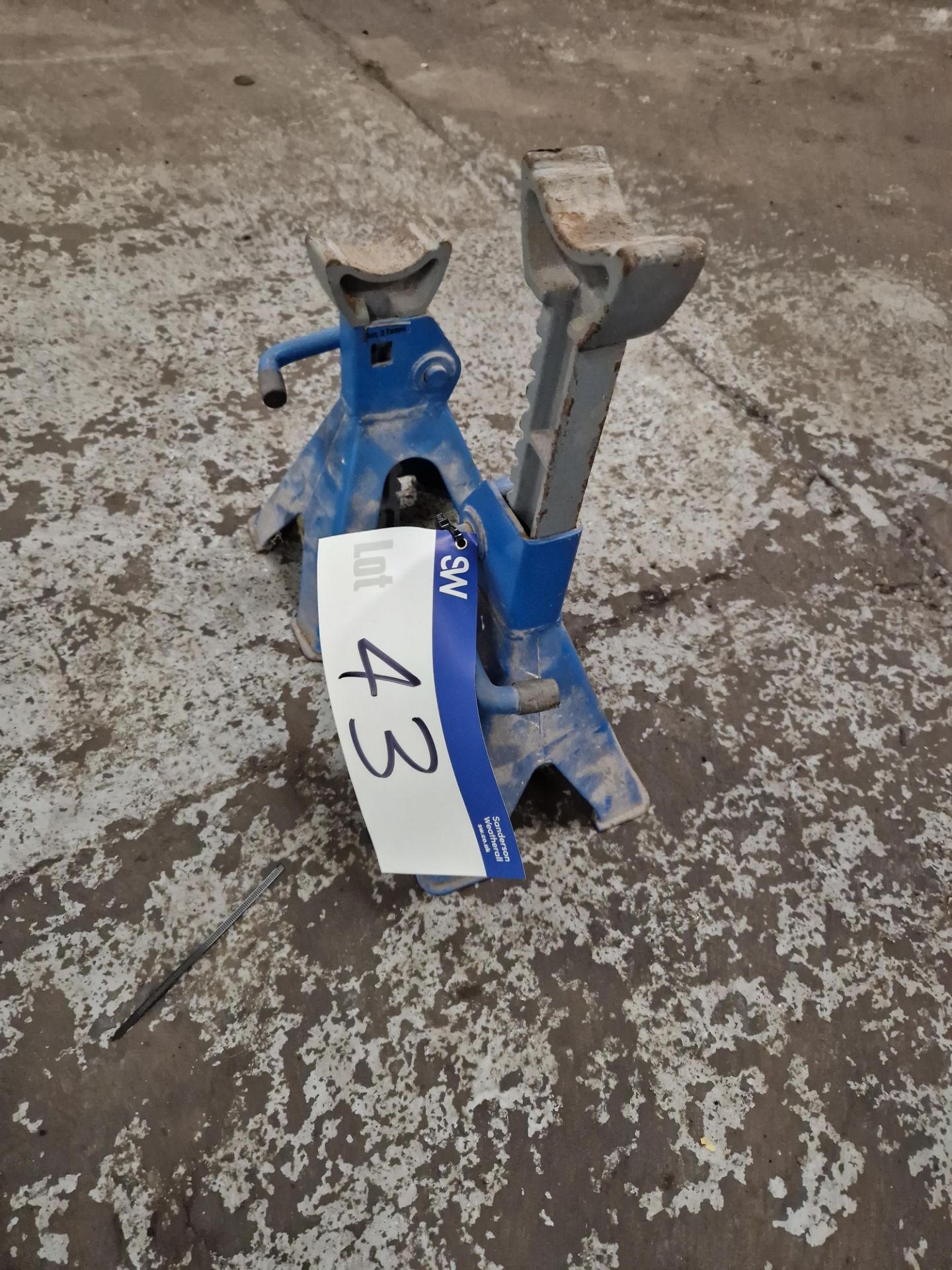 Two 3 Tonne Axle Jacks Please read the following important notes:- ***Overseas buyers - All lots are