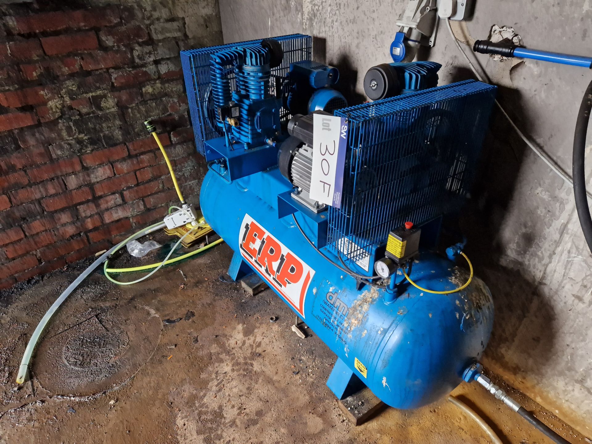 ERP Air Compressor Please read the following important notes:- ***Overseas buyers - All lots are - Bild 2 aus 3