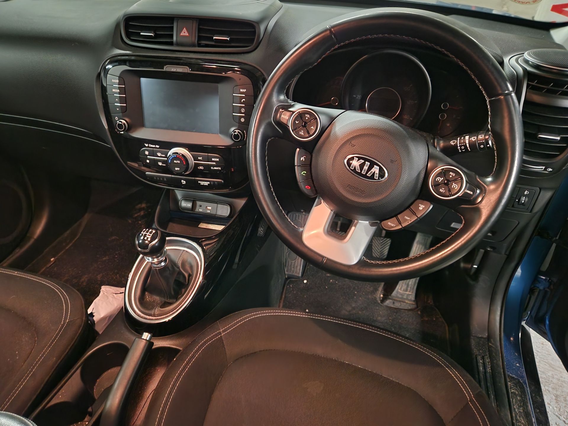 Kia Soul 1.6 GDi 2 5dr Hatchback, Registration No. AU17 UPX, Mileage: 45,900 (at time of listing), - Bild 5 aus 7
