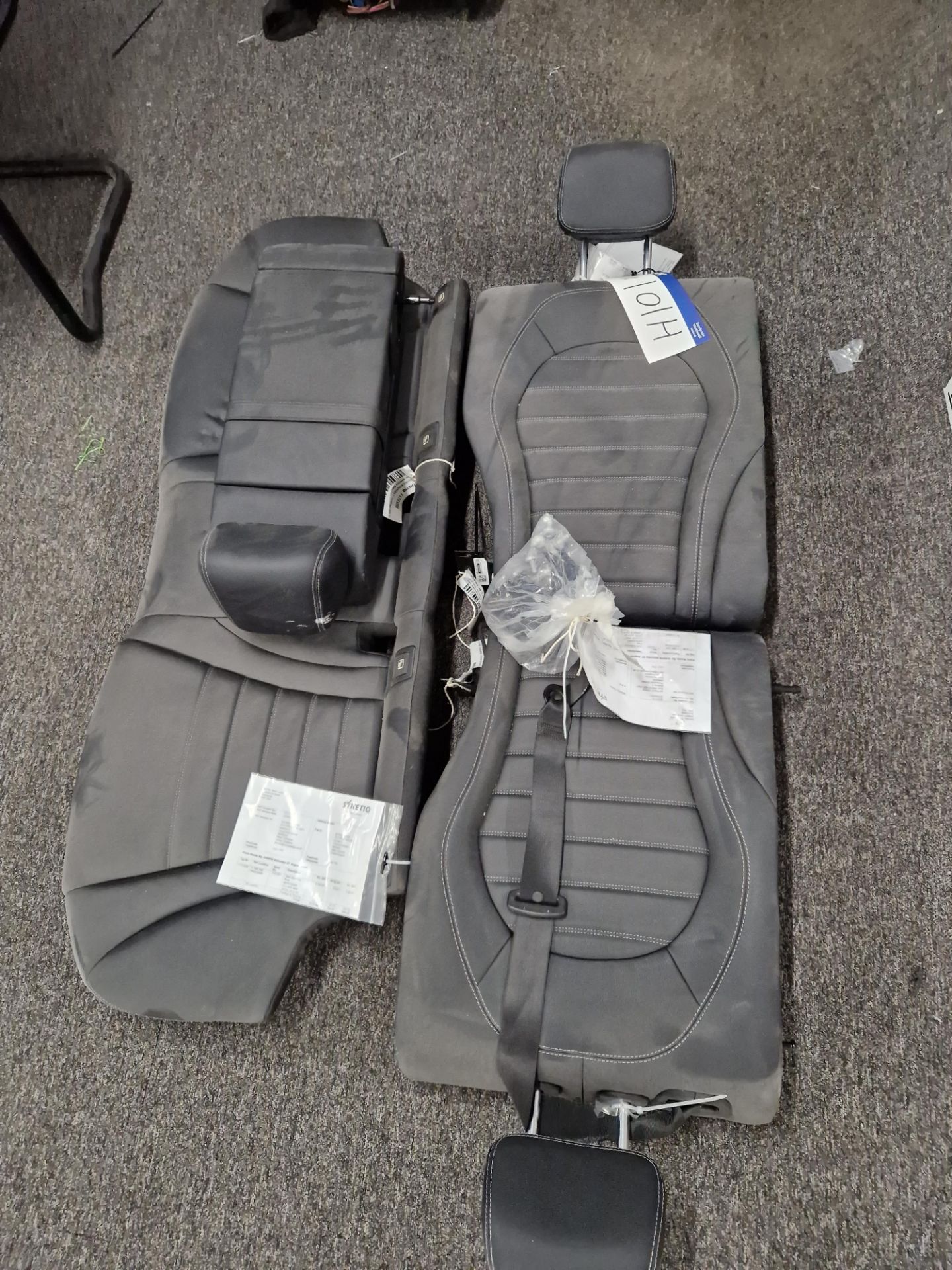 Sections of a Mercedes C-Class Rear Seat Please read the following important notes:- ***Overseas