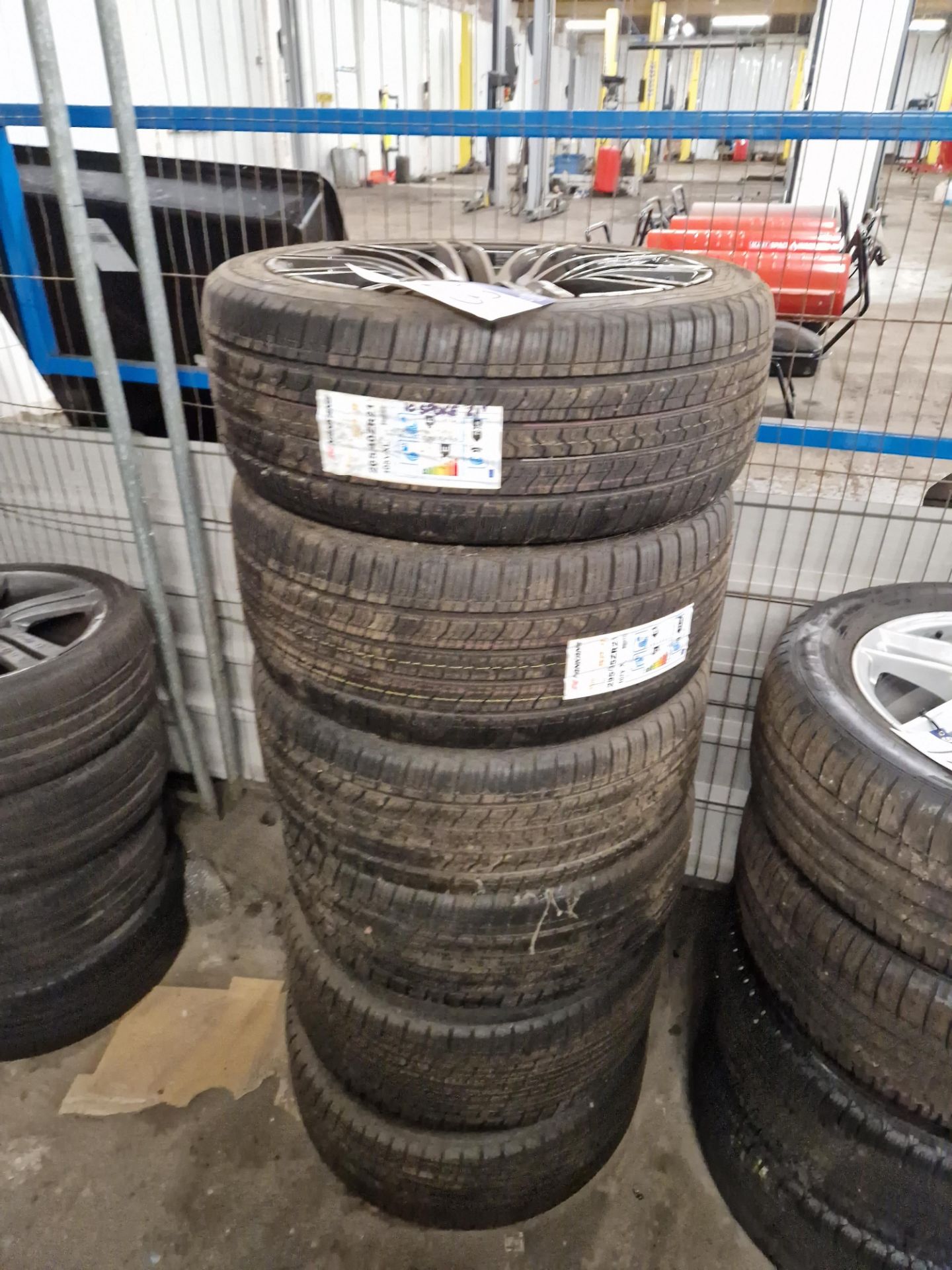 Six 10 Spoke 21" Alloy Wheels and Six Nanking SP-9 295/55ZR21 107Y Tyres Please read the following