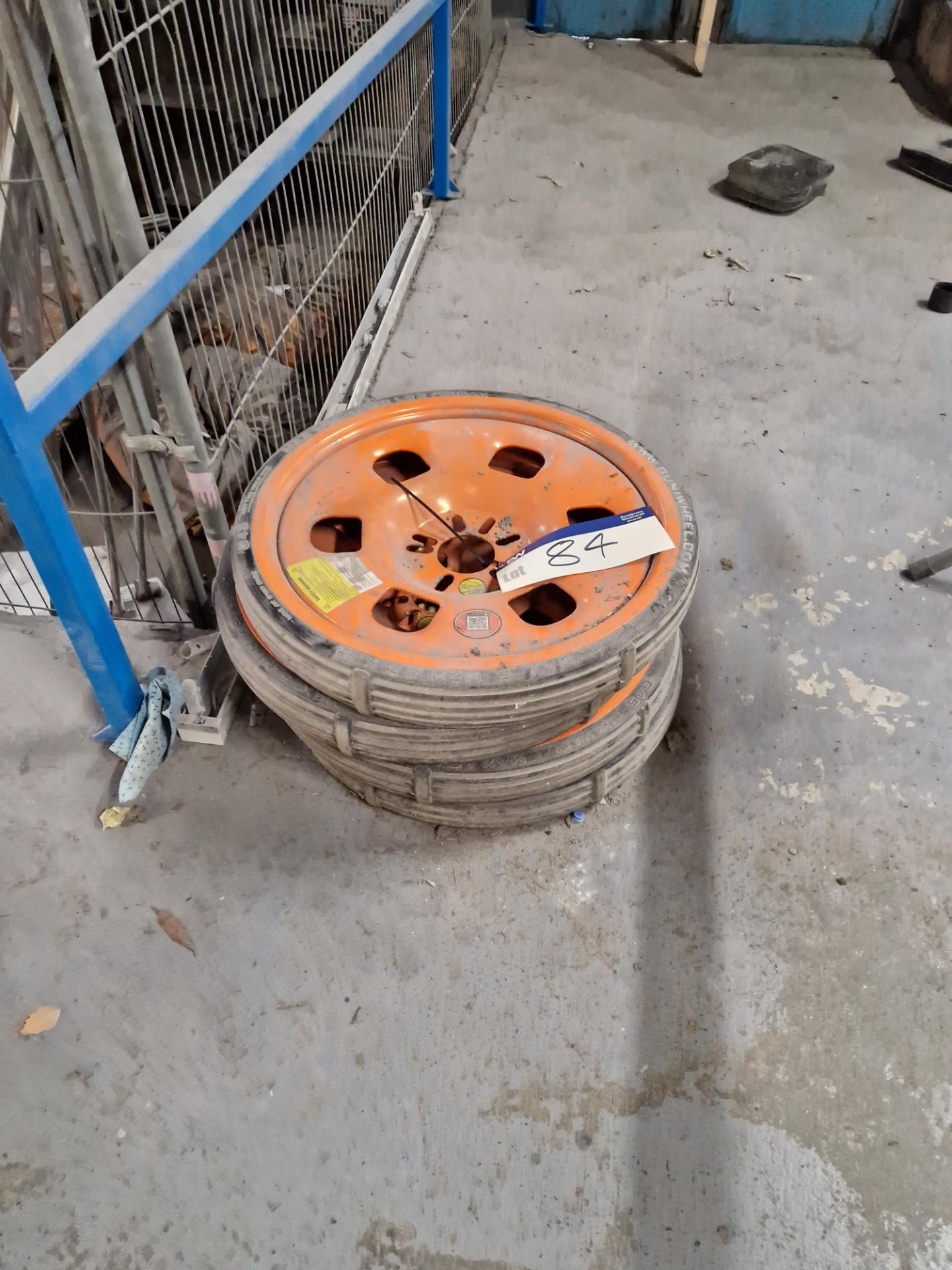 Four GuniWheel Wheels, Max Load 585kg Please read the following important notes:- ***Overseas buyers