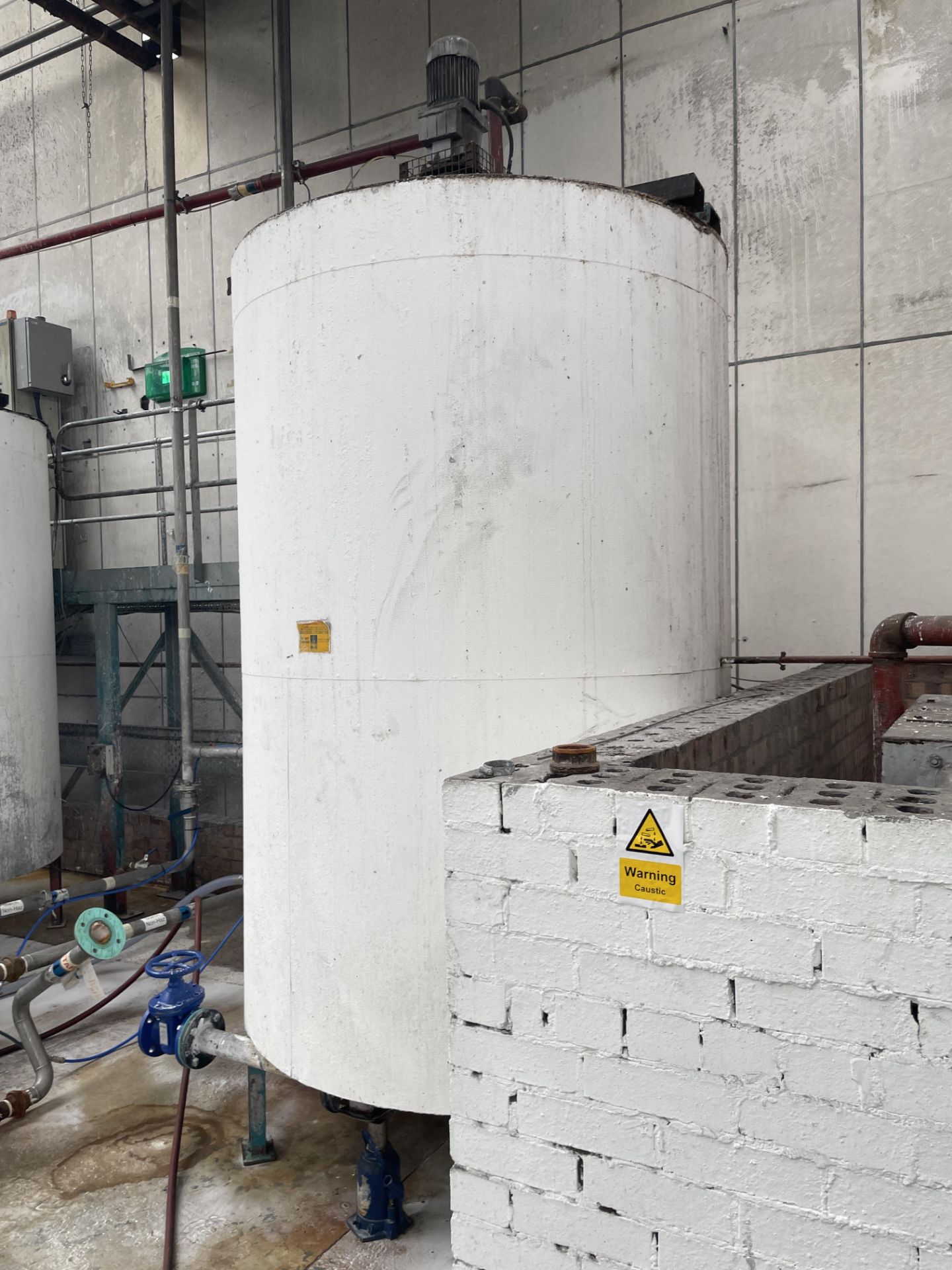 Steel Mixing Tank, approx. 2.95m high x 1.7m dia x 2.5m deep, with steel support legs (pipework - Image 4 of 6