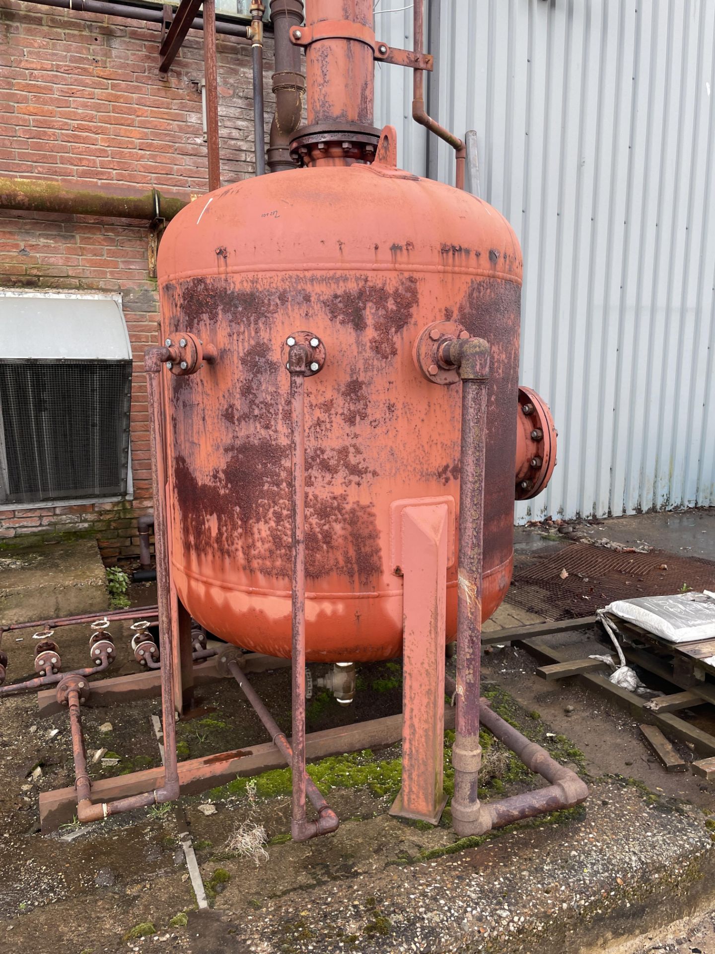 Gestra Steel Blowdown Tank, serial no. 9935, year of manufacture 2007, 7 bar max. working - Image 2 of 4