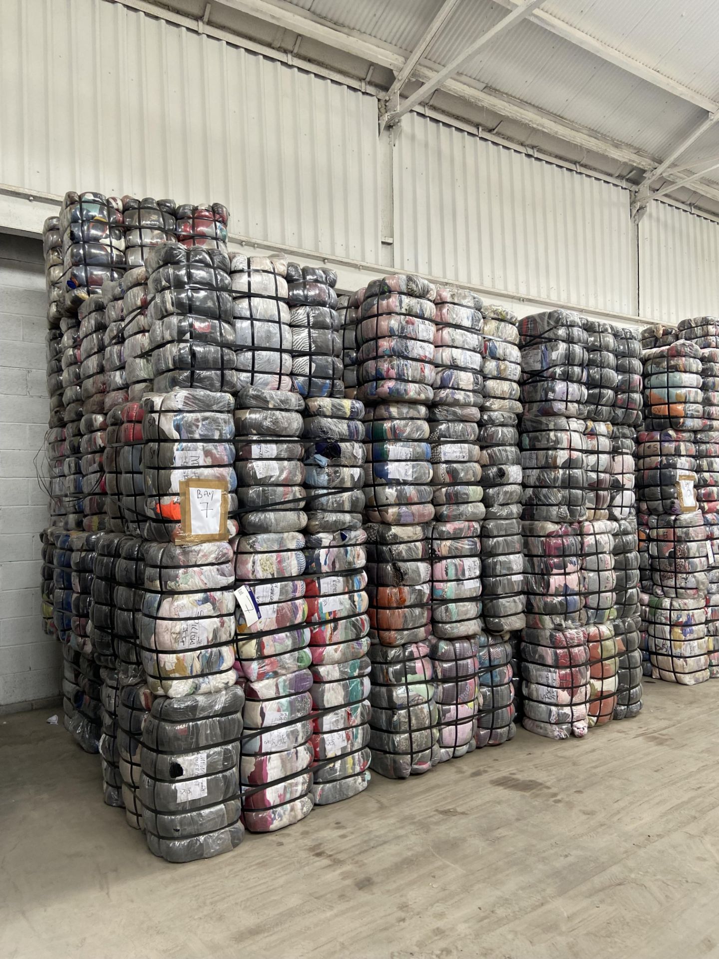 APPROX 216 BALES (9720KG) RECYCLABLE WASTE TEXTILES, understood to comprise: Five bales x 45kg Adult