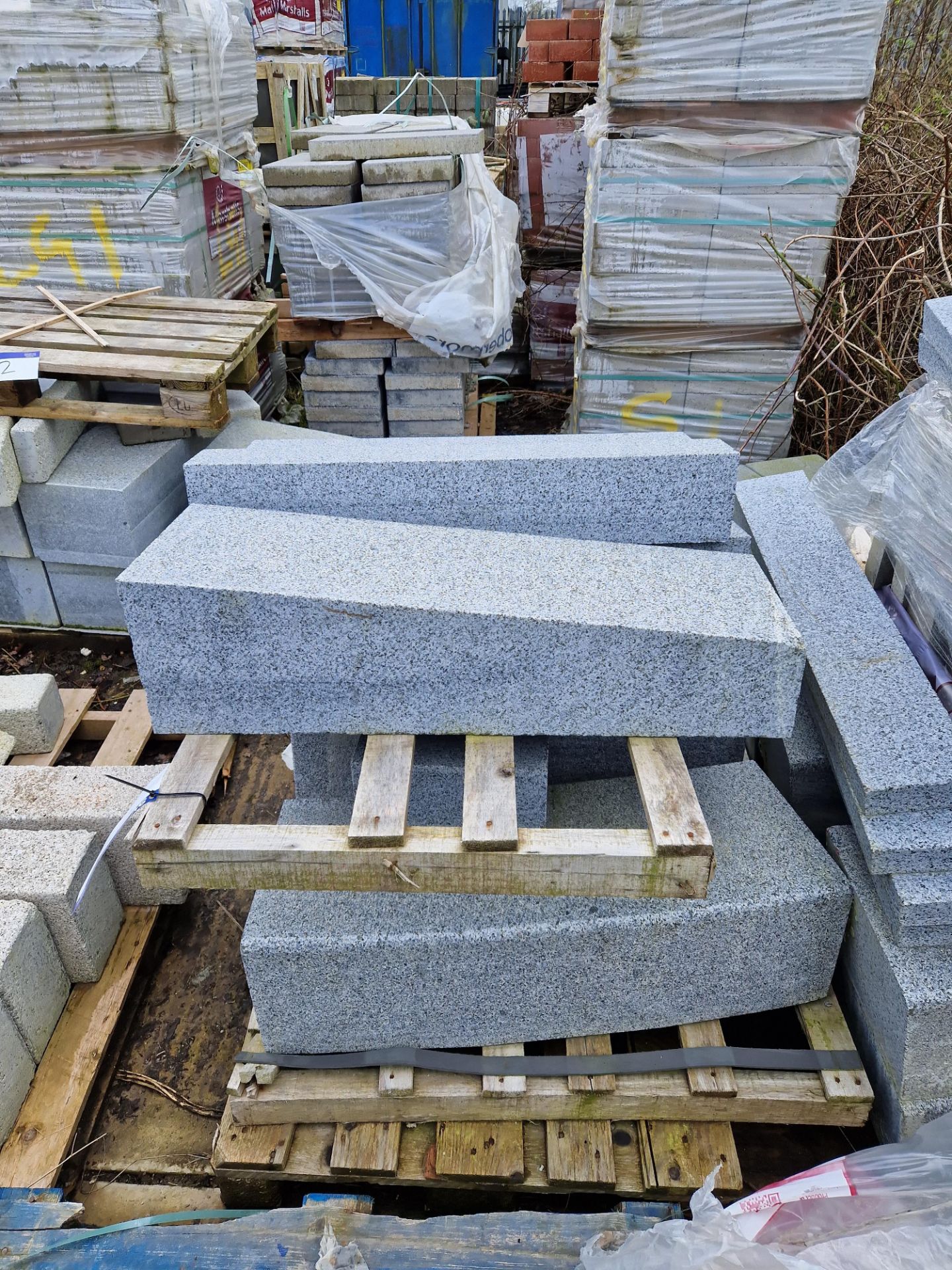 Three Pallets of Various Stone Blocks, Curved Blocks and Angled Blocks Please read the following - Image 3 of 3
