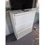 Three Drawer Metal Cabinet Please read the following important notes:- ***Overseas buyers - All lots