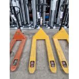 2500KG Pallet Truck Please read the following important notes:- ***Overseas buyers - All lots are