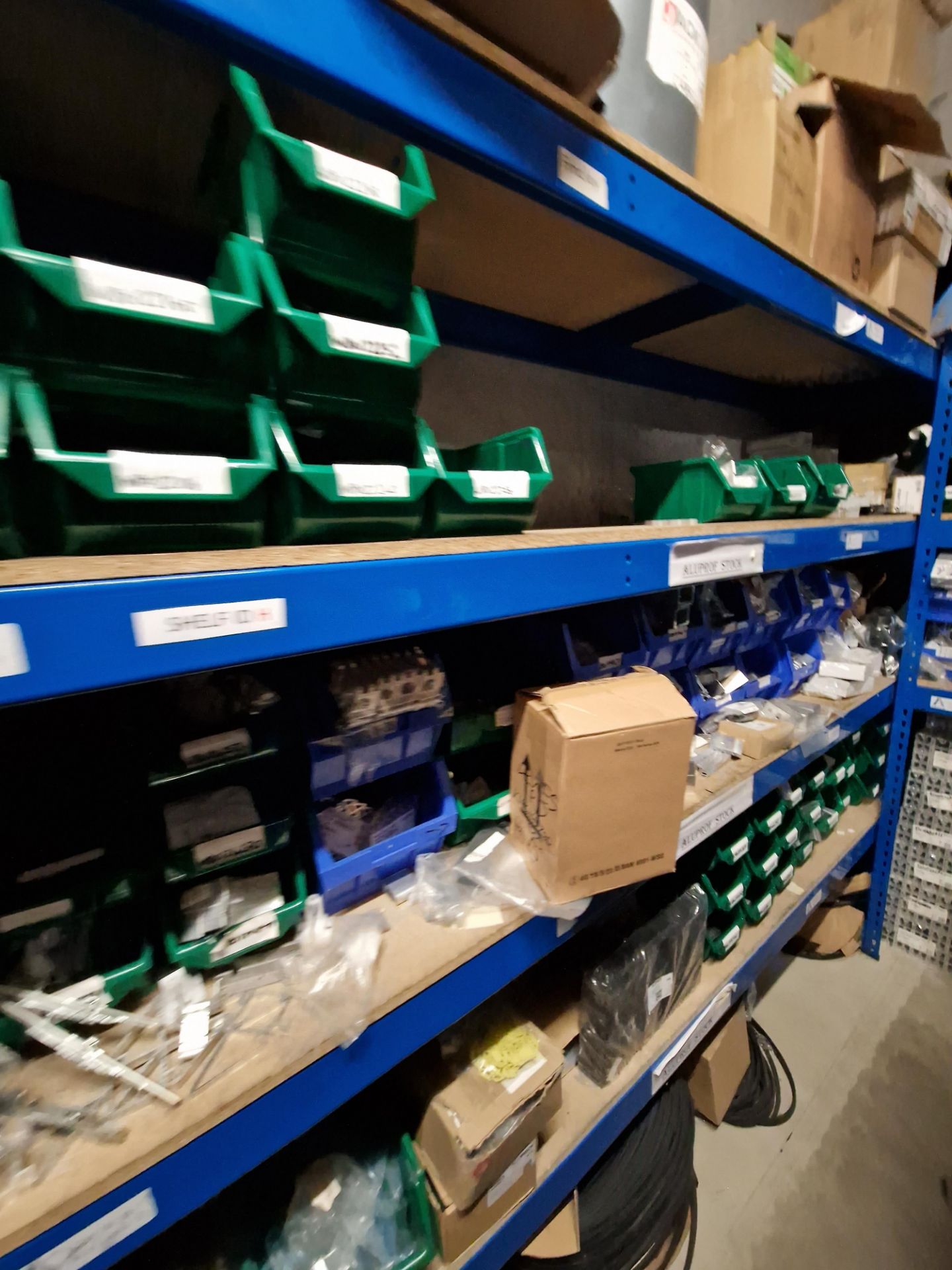 Contents to Four Bays of Shelving, including Rubber Gaskets, Aluminium Profile, End Caps, Screws, - Image 8 of 11