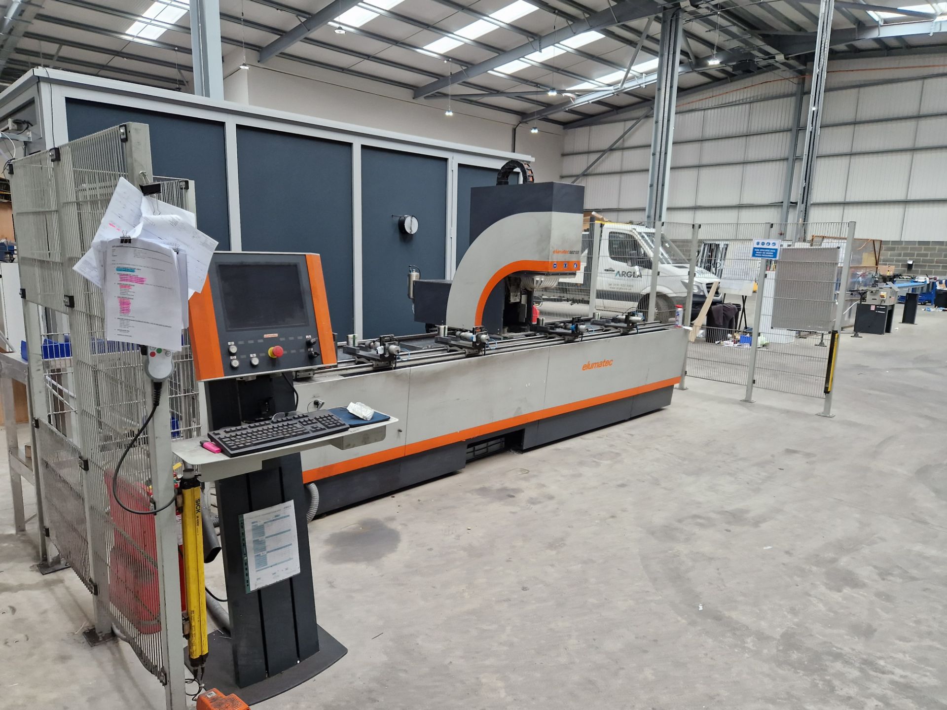 elumatec SBZ 122/33 CNC Profiling Machine, Serial No. 1223330678, Year of Manufacture 2014 with Sick - Image 2 of 8