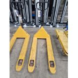 2500KG Pallet Truck Please read the following important notes:- ***Overseas buyers - All lots are