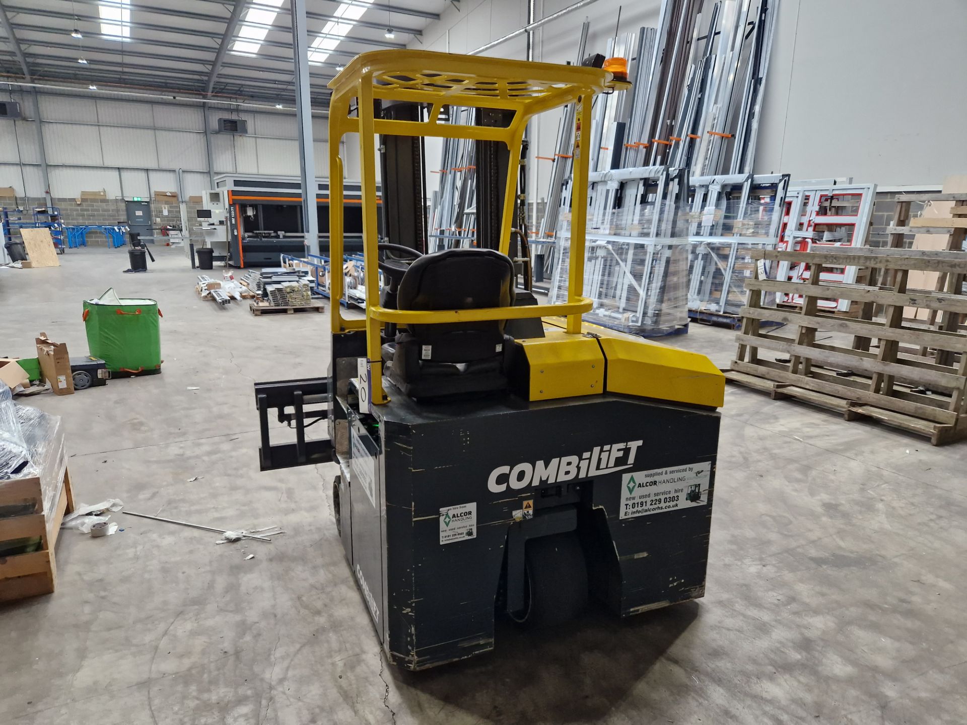 Combilift CBE3000 Electric Side Loader, Capacity 3,000kg, S/N. 72060, Year of Manufacture 2022, - Image 3 of 5