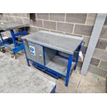 Mobile Steel Framed Workbench, Approx. 0.9m x 0.7m x 1m Please read the following important