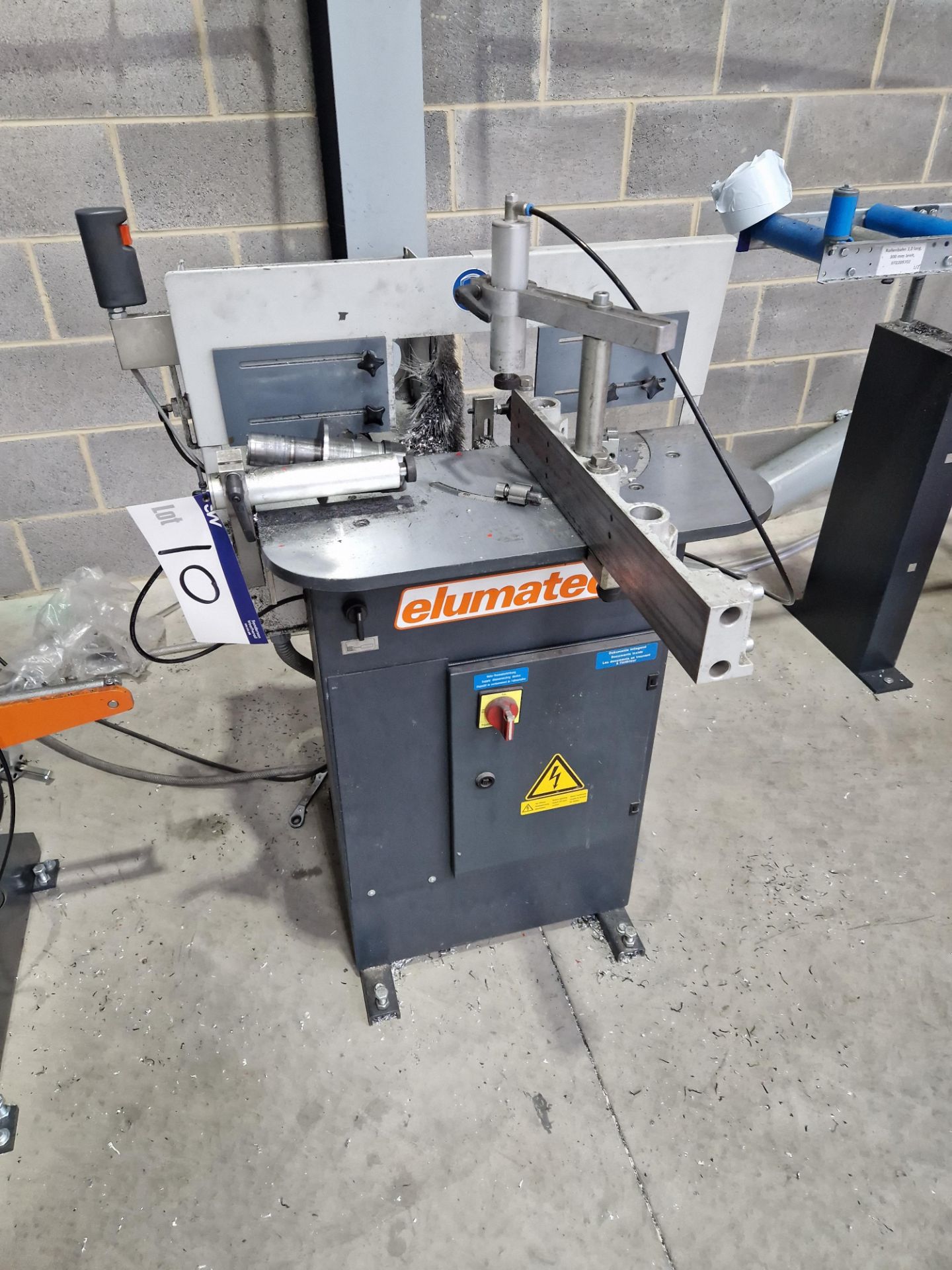 elumatec AF221/01 End Milling Machine, Serial No. 2210122483, Year of Manufacture 2013 Please read