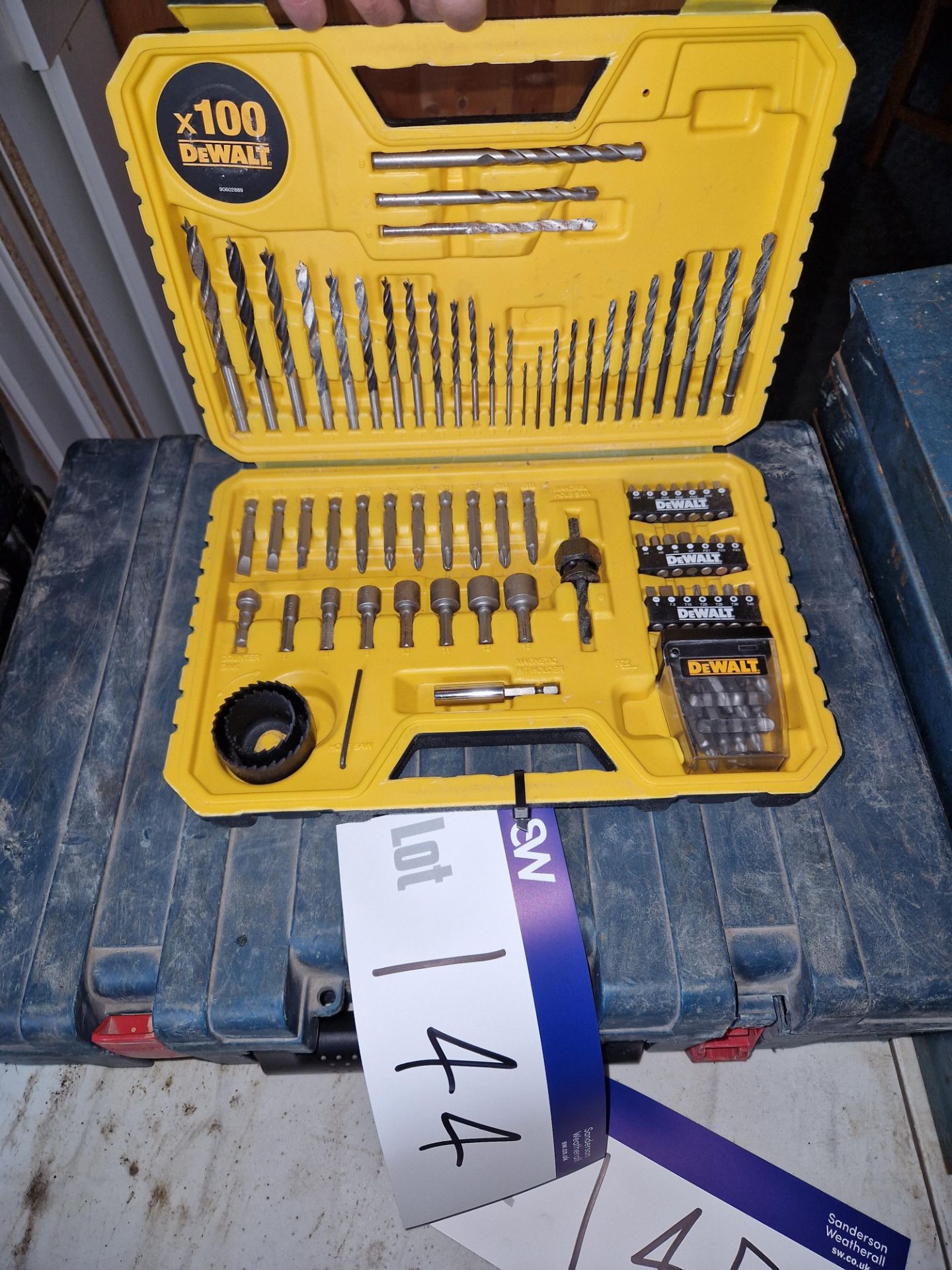 DeWalt 100 Piece Drill Bit and Screw Head Set Please read the following important notes:- ***