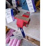 5.5" Benchtop Vice Please read the following important notes:- ***Overseas buyers - All lots are