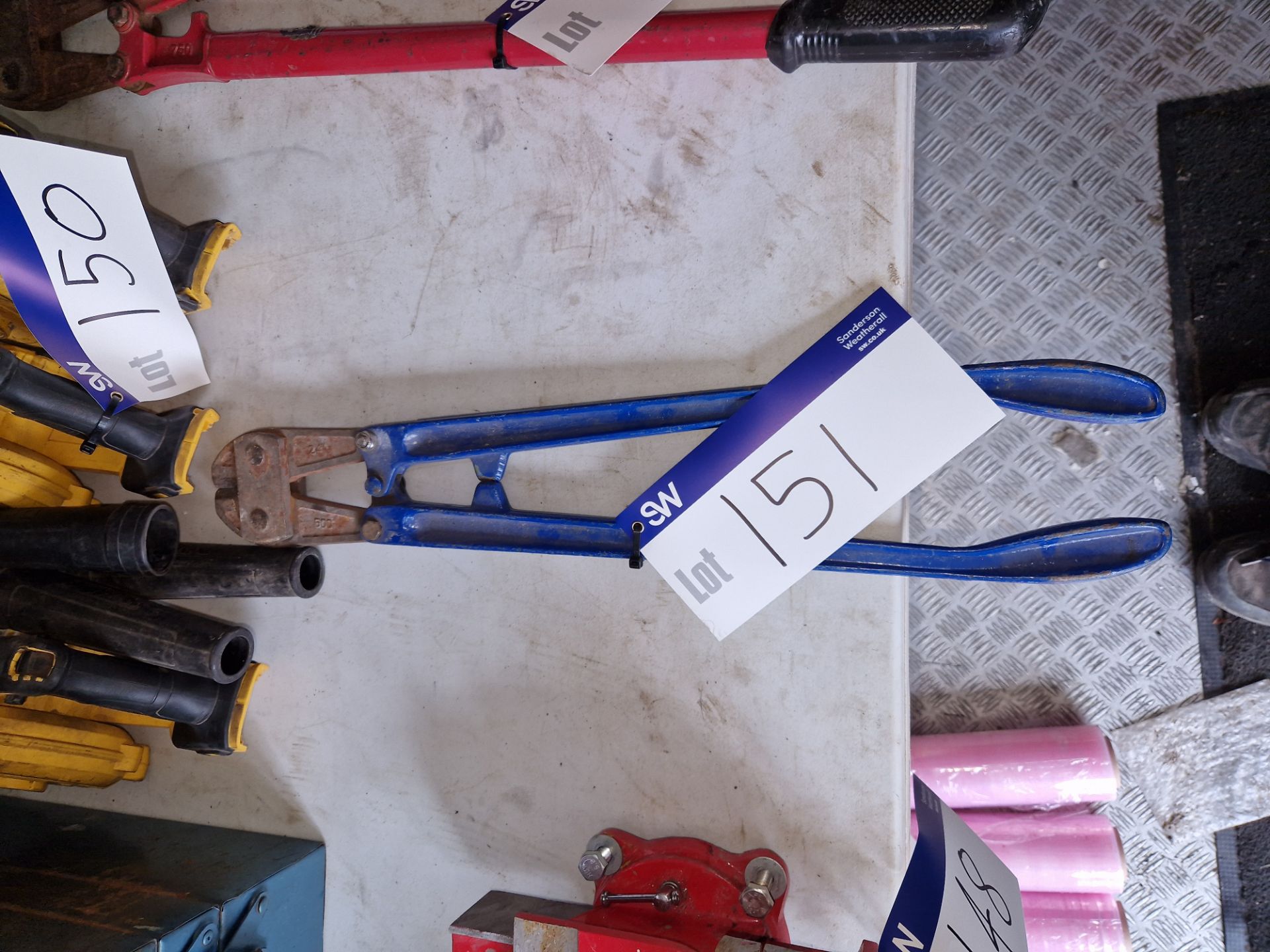 24" Bolt Cutters Please read the following important notes:- ***Overseas buyers - All lots are
