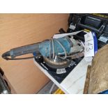 Makita GA9020 230mm Angle Grinder, 240V with Grinding Discs Please read the following important
