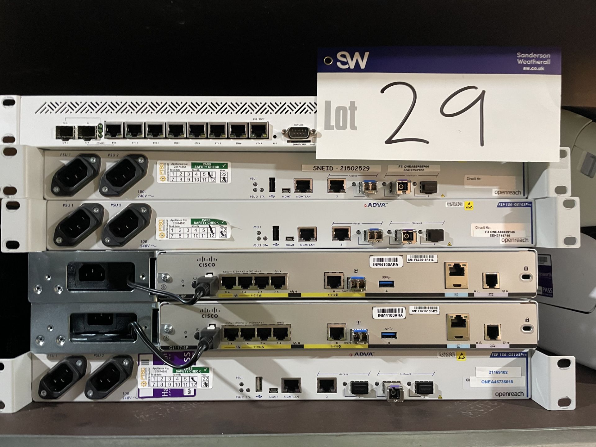 Three Adva FSP 150-GE102Pro Fibre Channel Hubs, Two Cisco C1117-4P Integrated Routers and One - Bild 3 aus 6