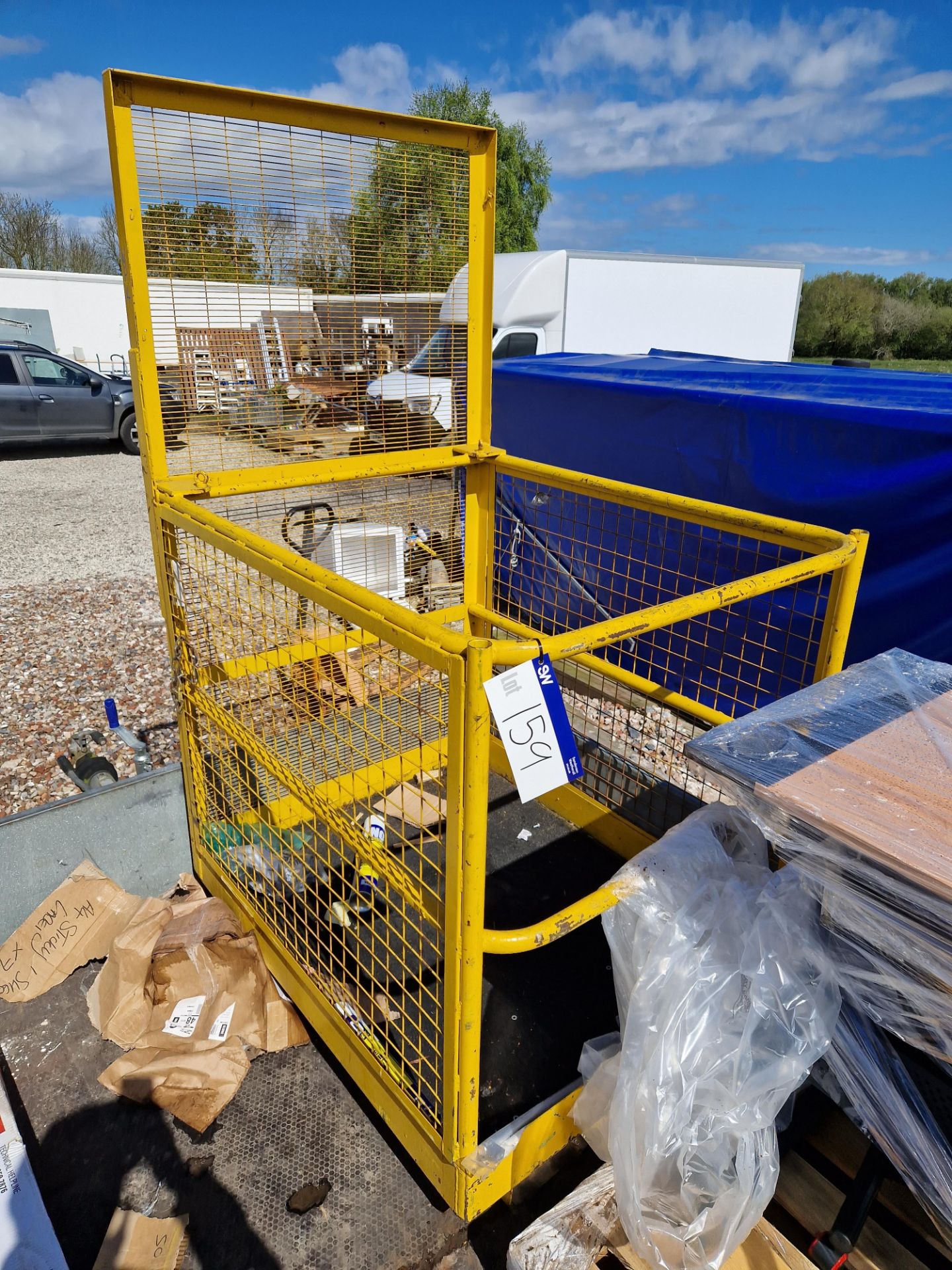 Forklift Man Cage, Approx. 1.2m x 1m x 2m Please read the following important notes:- ***Overseas