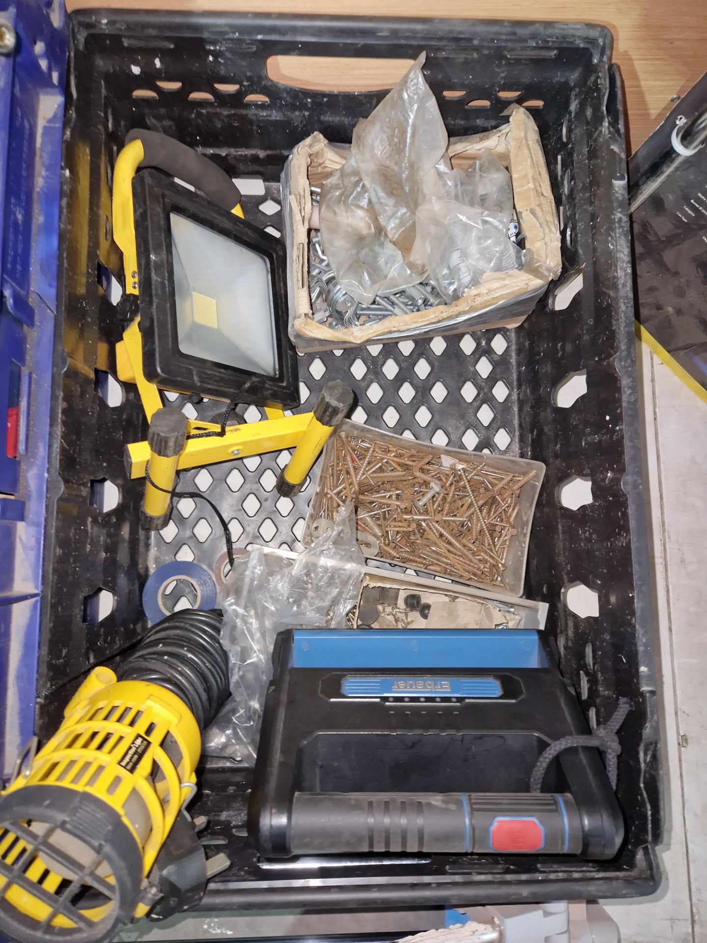 Contents to One Box, including Hand Tools, Site Lights, Fixings, etc Please read the following - Image 2 of 3