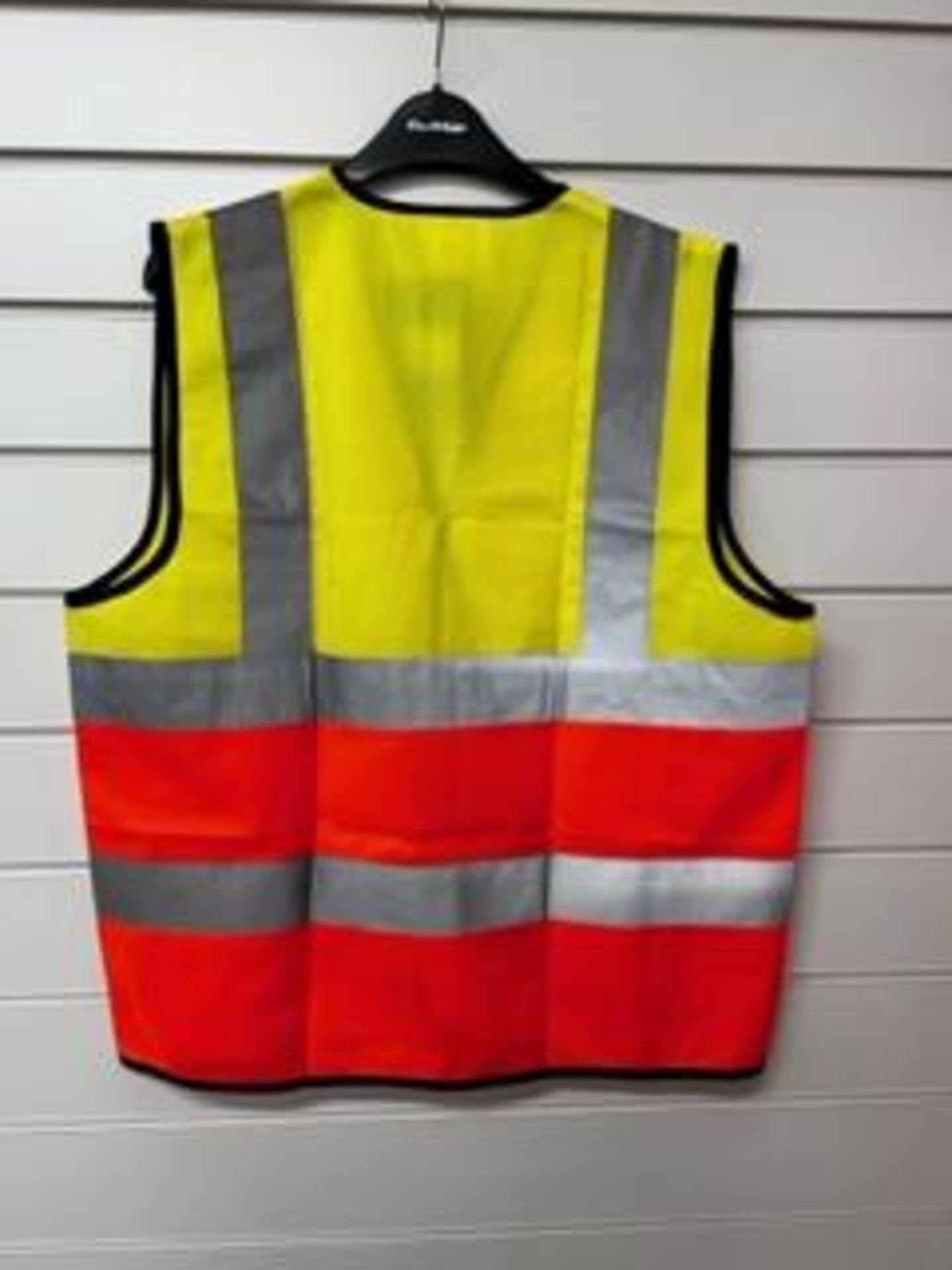 2213 x Hi Vis Vest Multiple Sizes and Mixed Colours Such As Orange and Yellow Orange and Navy,