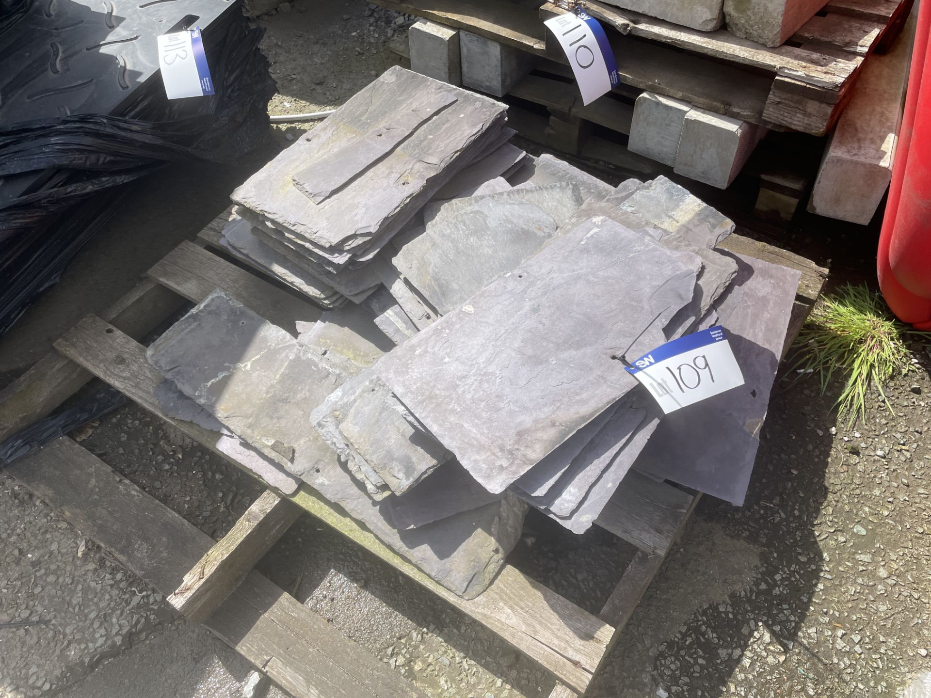 Roofing Slates, on one pallet Please read the following important notes:- ***Overseas buyers - All